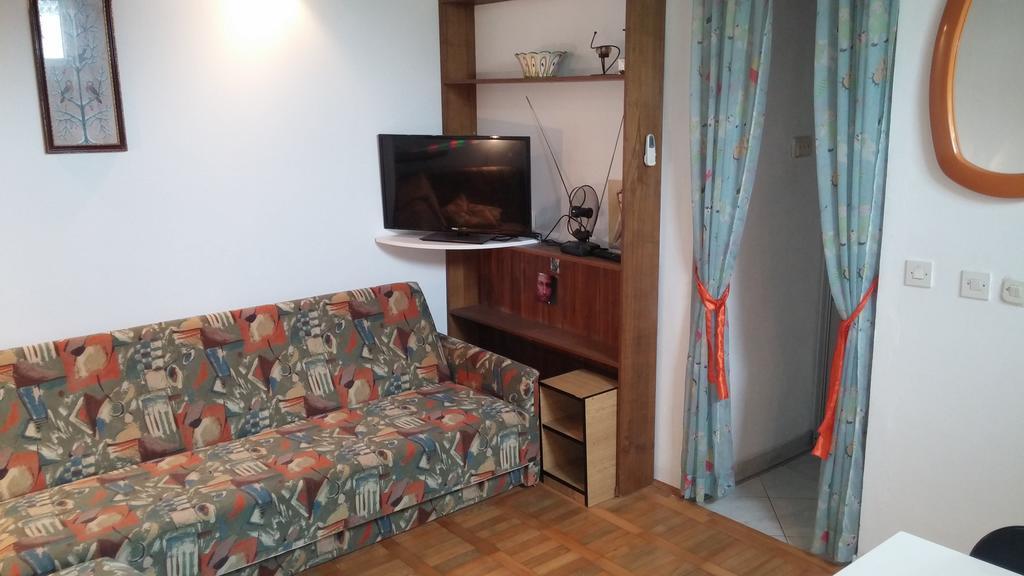 Apartments Marija Bajto Nečujam Quarto foto