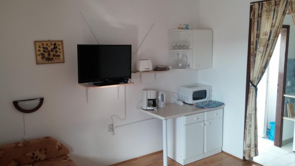Apartments Marija Bajto Nečujam Quarto foto