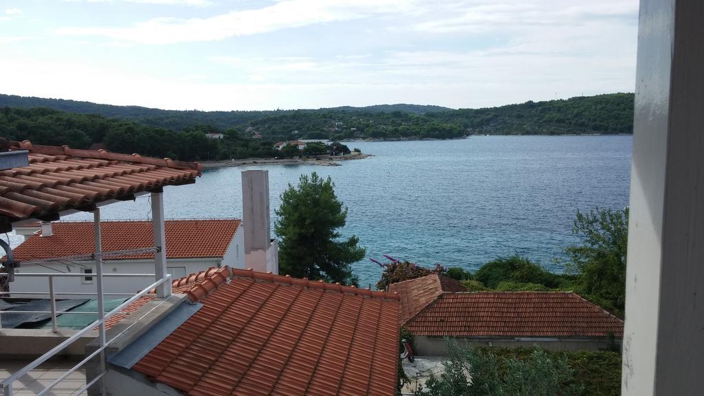 Apartments Marija Bajto Nečujam Quarto foto